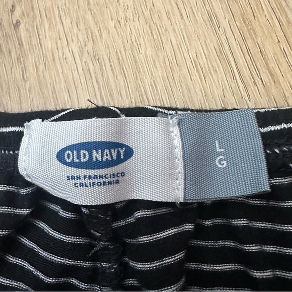 Old Navy Black and White Pajama Shorts Soft Elastic Waist size L - Picture 2 of 5